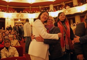 “Estoy orgullosa de haber sido la primera comunista en conducir la Municipalidad de Santiago”