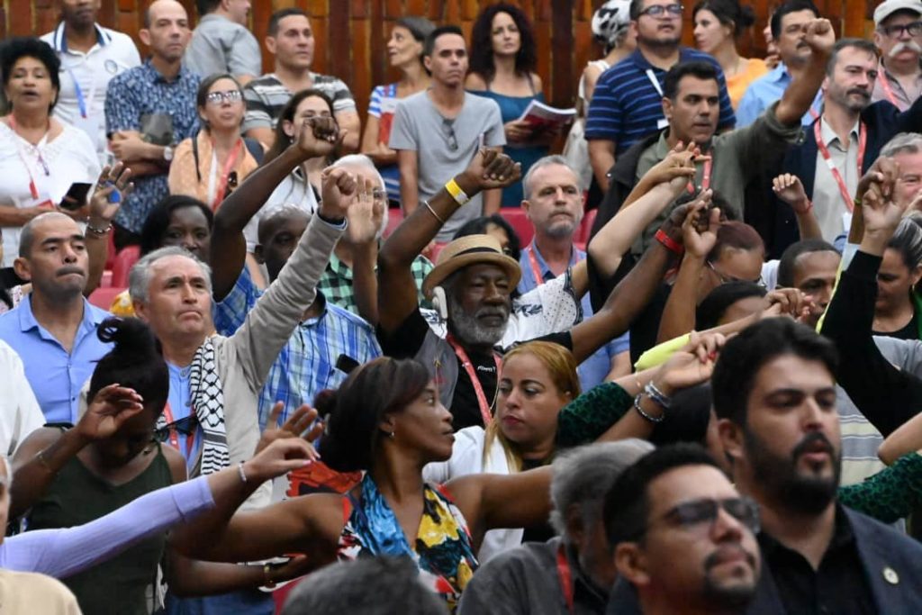 El foro concluyó con la lectura de una Declaración Final que solidarizó con las causas de Palestina, Venezuela y Cuba.