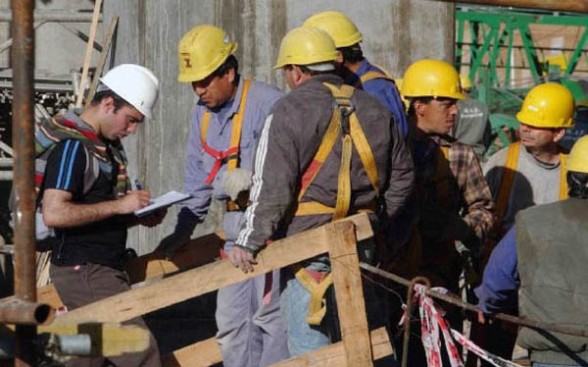 La CUT planteó la necesidad de canalizar subida del salario mínimo