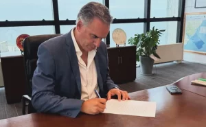 Presidente de Uruguay firma decreto de ley que legaliza la eutanasia