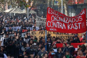 Exitosas, valientes y contundentes marchas estudiantiles en 14 regiones del país